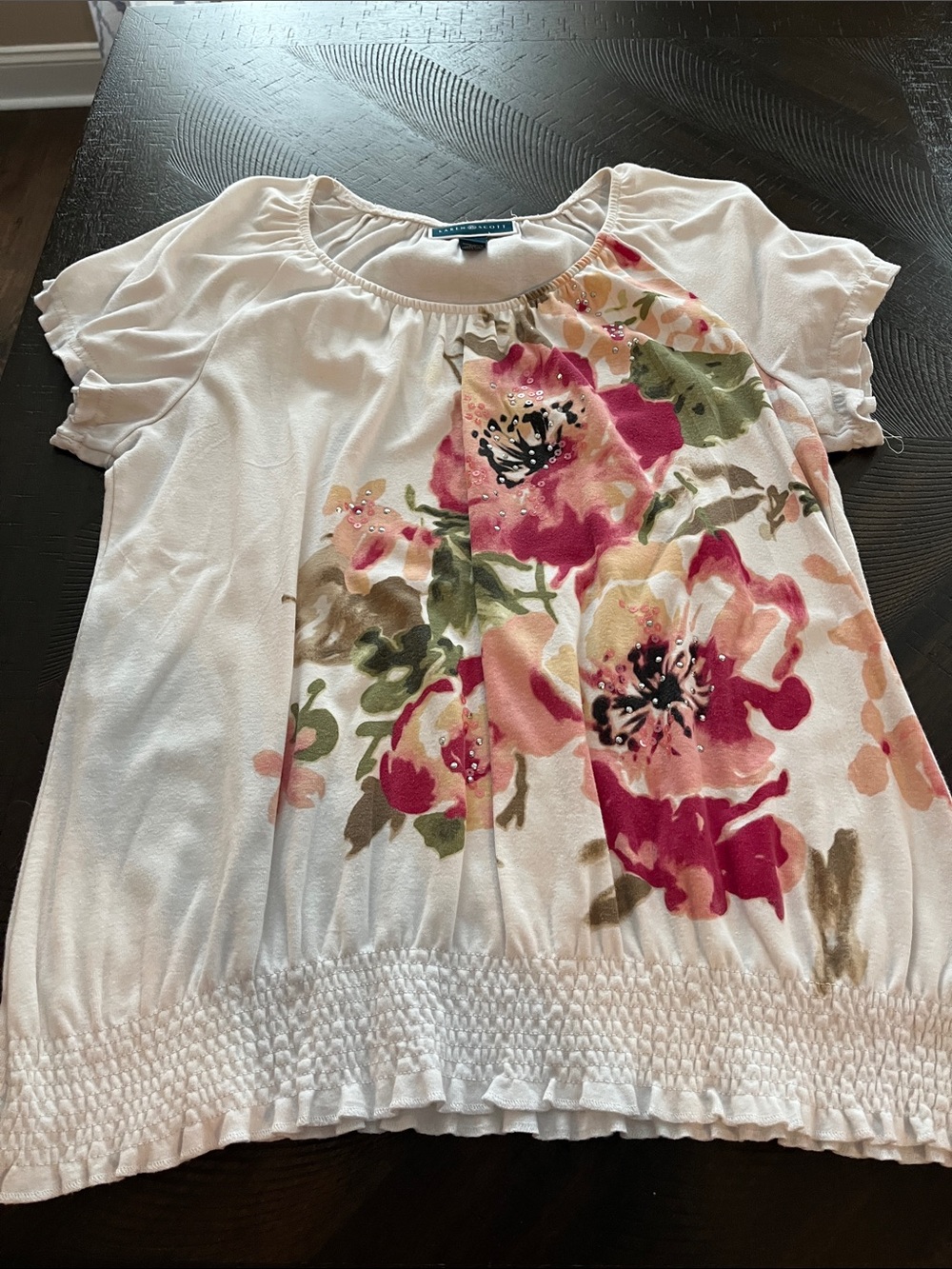 Karen Scott White Floral Short Sleeve Smocked Hem Top with Pink Blooms